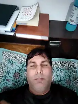 Snapshot of ZIMMY25 chatting on 29, 11, 2025 ZIMMY25 online show from 29, 11, 2025