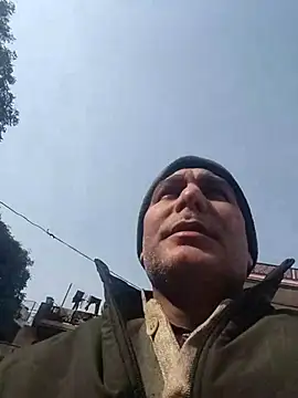 Snapshot of ZIMMY25 chatting on 22, 12, 2025 ZIMMY25 online show from 22, 12, 2025