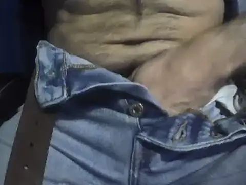 Snapshot of Pol8822 chatting on 4, 1, 2025 Pol8822 online show from 4, 1, 2025