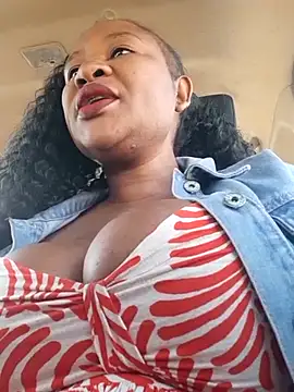 Snapshot of Bootyliciousbbw12 chatting on 27, 5, 2026 Bootyliciousbbw12 online show from 27, 5, 2026