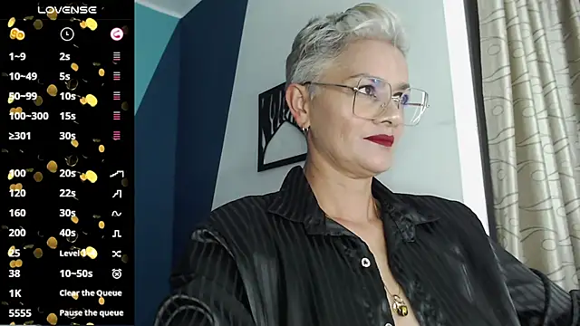 Snapshot of scarlett_paris22 chatting on 1, 3, 2025 scarlett paris22 online show from 1, 3, 2025