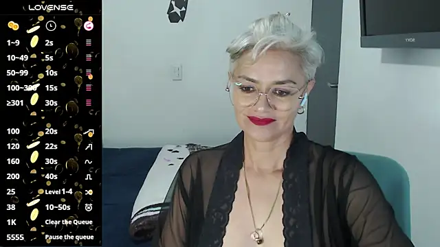 Snapshot of scarlett_paris22 chatting on 5, 3, 2025 scarlett paris22 online show from 5, 3, 2025