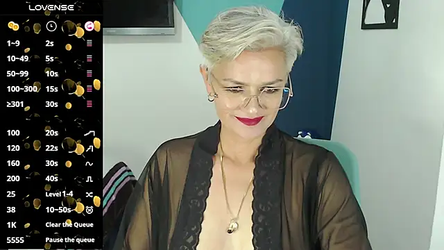 Snapshot of scarlett_paris22 chatting on 6, 3, 2025 scarlett paris22 online show from 6, 3, 2025