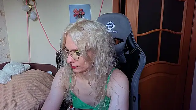 Snapshot of Lori_Myaf chatting on 28, 7, 2026 Lori Myaf online show from 28, 7, 2026