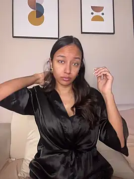 DianaHopson online show from 11, 4, 2026