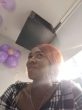 Snapshot of Shanelle__ chatting on 26, 6, 2026 Shanelle online show from 26, 6, 2026