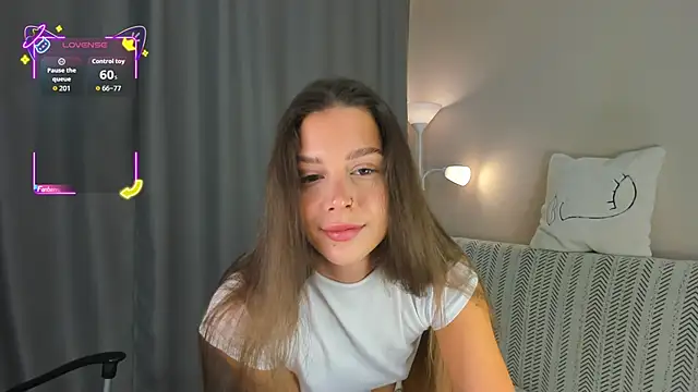 Alice hailey  online show from 12, 11, 2025