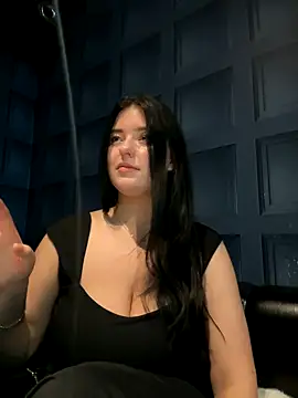 Angela Fosterr online show from 9, 11, 2025