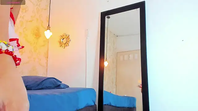 BRITANY WELLS  online show from 31, 10, 2025