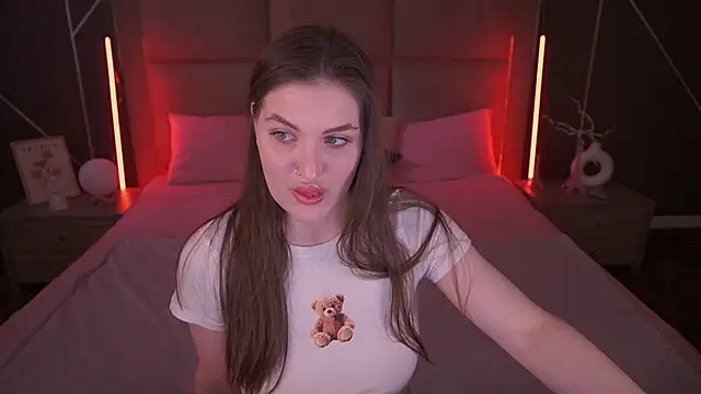 EmmyCharmm online show from 16, 3, 2026