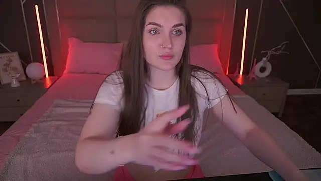 EmmyCharmm online show from 24, 3, 2026