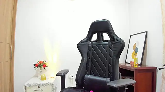 amara falcon online show from 7, 10, 2025