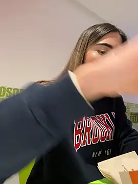 Ameellie online show from 13, 3, 2025