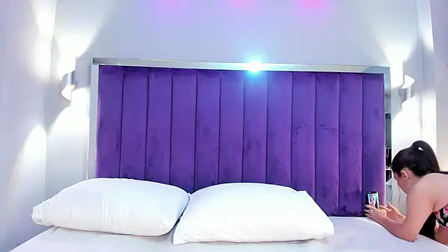 SaraRiley online show from 25, 10, 2025