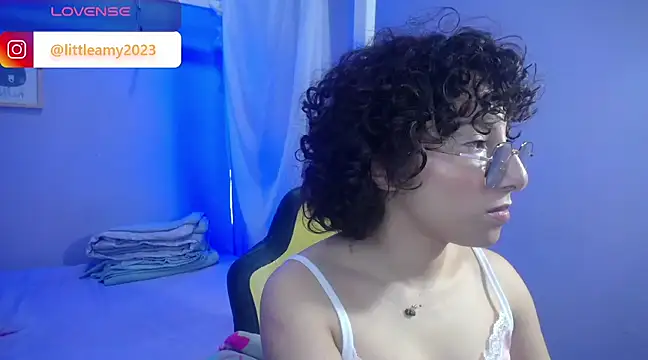 Snapshot of little__amy_ chatting on 27, 12, 2024 little  amy  online show from 27, 12, 2024