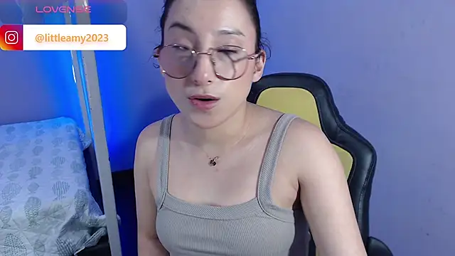 Snapshot of little__amy_ chatting on 9, 2, 2025 little  amy  online show from 9, 2, 2025
