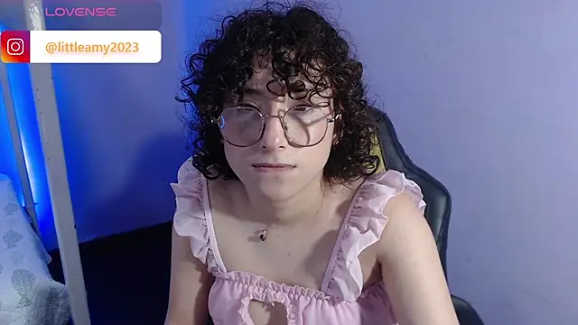 Snapshot of little__amy_ chatting on 15, 2, 2025 little  amy  online show from 15, 2, 2025