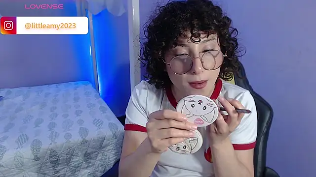 Snapshot of little__amy_ chatting on 15, 2, 2025 little  amy  online show from 15, 2, 2025