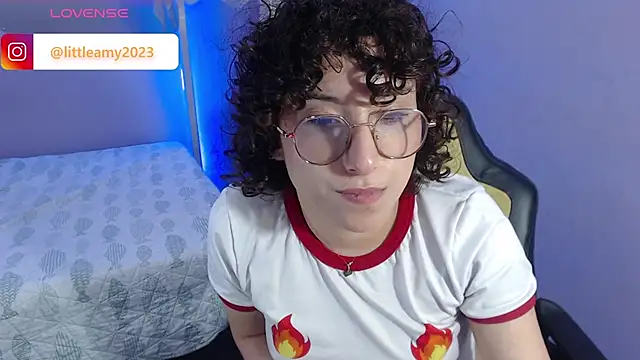 Snapshot of little__amy_ chatting on 16, 2, 2025 little  amy  online show from 16, 2, 2025