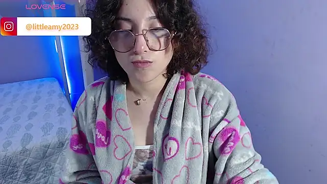 Snapshot of little__amy_ chatting on 19, 2, 2025 little  amy  online show from 19, 2, 2025