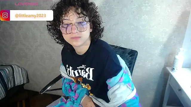 Snapshot of little__amy_ chatting on 10, 3, 2025 little  amy  online show from 10, 3, 2025
