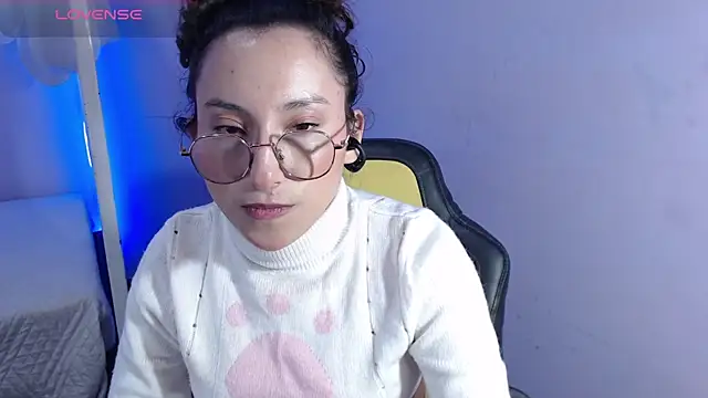 Snapshot of little__amy_ chatting on 21, 3, 2025 little  amy  online show from 21, 3, 2025