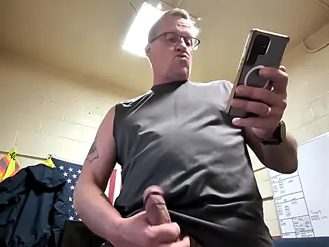 Cockrub1 online show from 8, 4, 2026