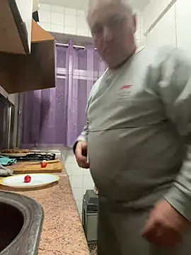 Snapshot of Russirayu chatting on 22, 3, 2025 Russirayu online show from 22, 3, 2025