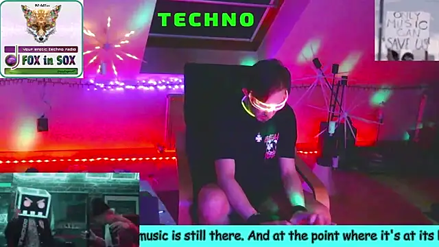 Snapshot of RevilO1180 chatting on 25, 2, 2026 RevilO1180 online show from 25, 2, 2026