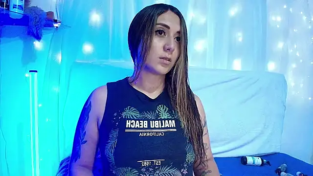 Natasha Wilde  online show from 5, 1, 2025