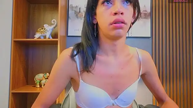 Snapshot of Alahia_Rodriguez chatting on 10, 7, 2026 Alahia Rodriguez online show from 10, 7, 2026