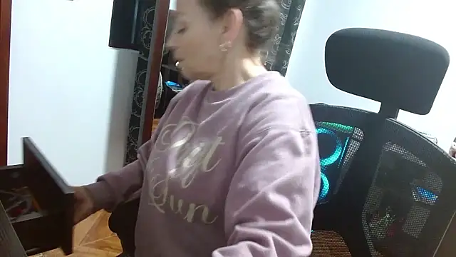 Snapshot of asleycavta chatting on 17, 1, 2026 asleycavta online show from 17, 1, 2026