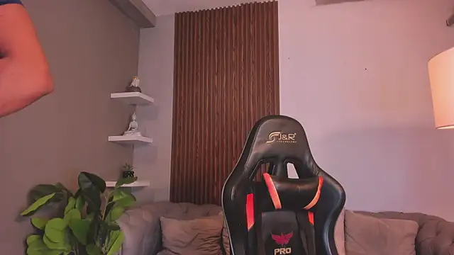 liam collins21 online show from 9, 4, 2026