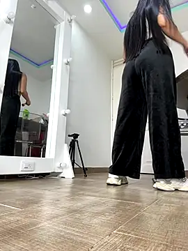 Snapshot of Lexa_queen chatting on 5, 12, 2025 Lexa queen online show from 5, 12, 2025