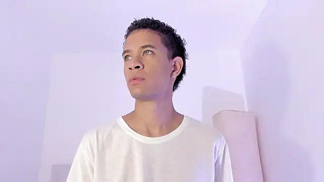 Snapshot of ken_rivera chatting on 23, 11, 2025 ken rivera online show from 23, 11, 2025