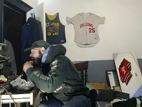 Snapshot of sledge901 chatting on 17, 2, 2025 sledge901 online show from 17, 2, 2025