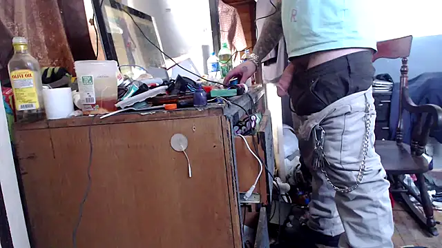 Snapshot of sledge901 chatting on 1, 2, 2026 sledge901 online show from 1, 2, 2026