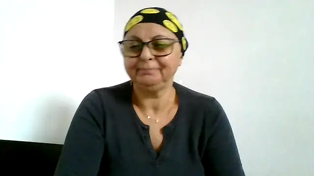 roseblak42 online show from 15, 11, 2025