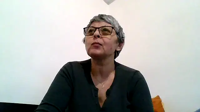 roseblak42 online show from 17, 2, 2026