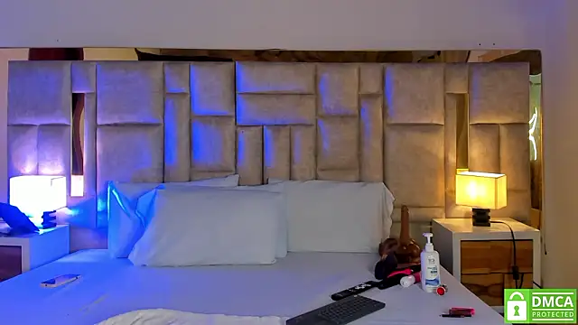 Miss Abigail  online show from 3, 3, 2026