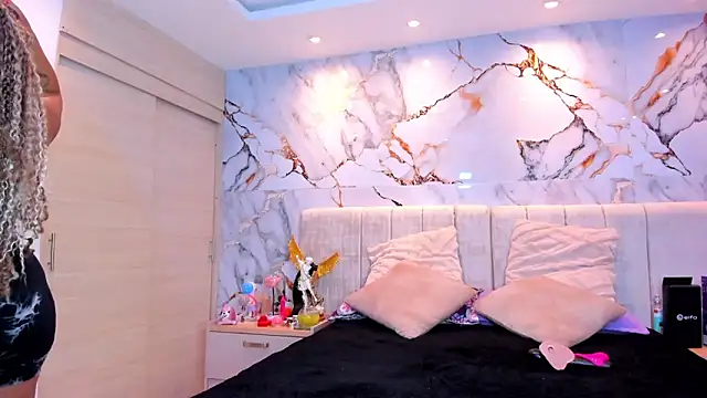 kiana cream online show from 23, 2, 2026