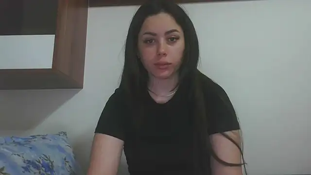 Snapshot of LovelyJulliette chatting on 12, 5, 2026 LovelyJulliette online show from 12, 5, 2026