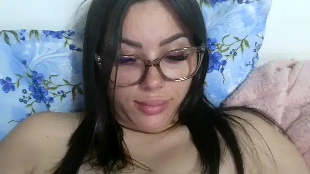 Snapshot of LovelyJulliette chatting on 31, 5, 2026 LovelyJulliette online show from 31, 5, 2026