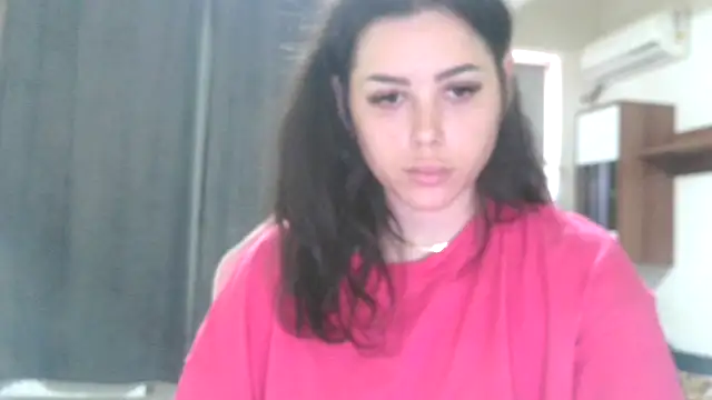 Snapshot of LovelyJulliette chatting on 7, 7, 2026 LovelyJulliette online show from 7, 7, 2026