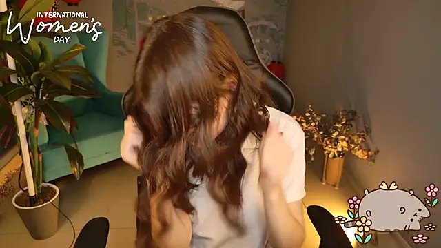 Snapshot of VeliraBraitberg chatting on 8, 3, 2025 VeliraBraitberg online show from 8, 3, 2025