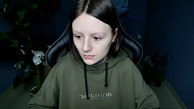 Snapshot of VeliraBraitberg chatting on 22, 3, 2025 VeliraBraitberg online show from 22, 3, 2025