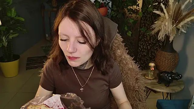 Snapshot of VeliraBraitberg chatting on 13, 7, 2026 VeliraBraitberg online show from 13, 7, 2026