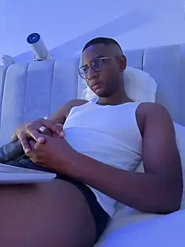 Snapshot of Arwens_bell08 chatting on 12, 1, 2025 Arwens bell08 online show from 12, 1, 2025