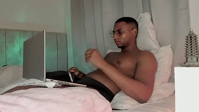 Snapshot of Arwens_bell08 chatting on 27, 2, 2026 Arwens bell08 online show from 27, 2, 2026