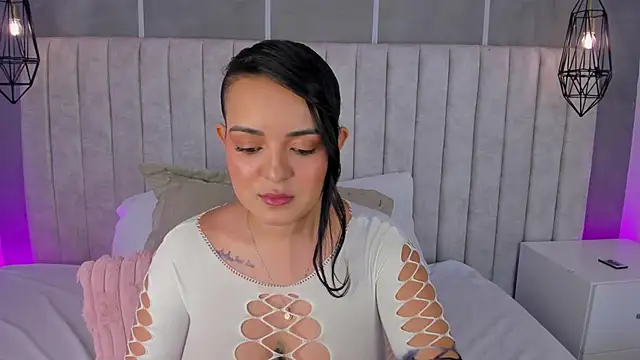 lea gray online show from 9, 4, 2026